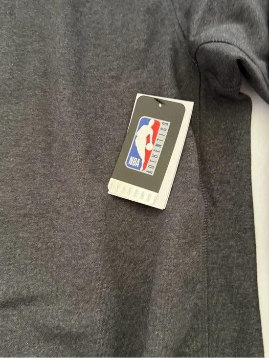 Nike Dri-FIT NBA Logo KINGS Crewneck Sweatshirt Charcoal Gray - Picture 4 of 11